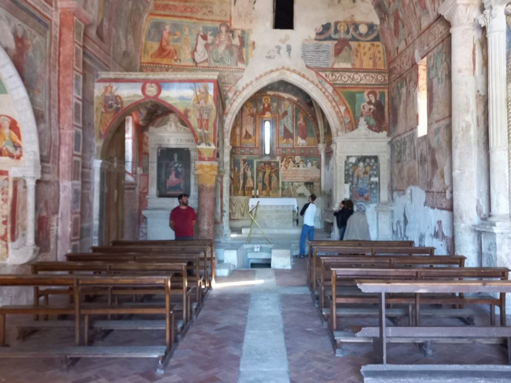 Santa Maria ad Cryptas: Un Tesoro Storico dell'Abruzzo